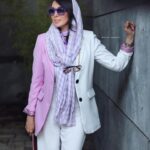 Leila Bolukat Instagram - 🌿🌸💜 #لیلا_بلوکات #مسعود_کیمیایی #گالری_نقاشی #هنرمند #در_ستایش_هنر