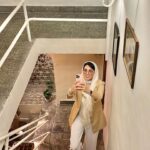 Leila Bolukat Instagram - یه جا نوشته بود: خدایا شکرت که تو هرچیزی که به دست آوردم... یا از دست دادم... دیدمت..✨ و خیلی به من آرامش میده این جمله💚 الو الو …..خدا ….گوشی و بردار خیلی کارت دارم 🥺 #لیلا_بلوکات #خداوندا_آرامشی_عطا_فرما_تا_بپذیرم_آنچه_را_که_نمیتوانم_تغییر_دهم_شهامتی_تا_تغییر_دهم_آنچه_را_که_میتوانم_و_دانشی_که_تفاوت_این_دو_را_بدانم_همه_با_هم_آمین