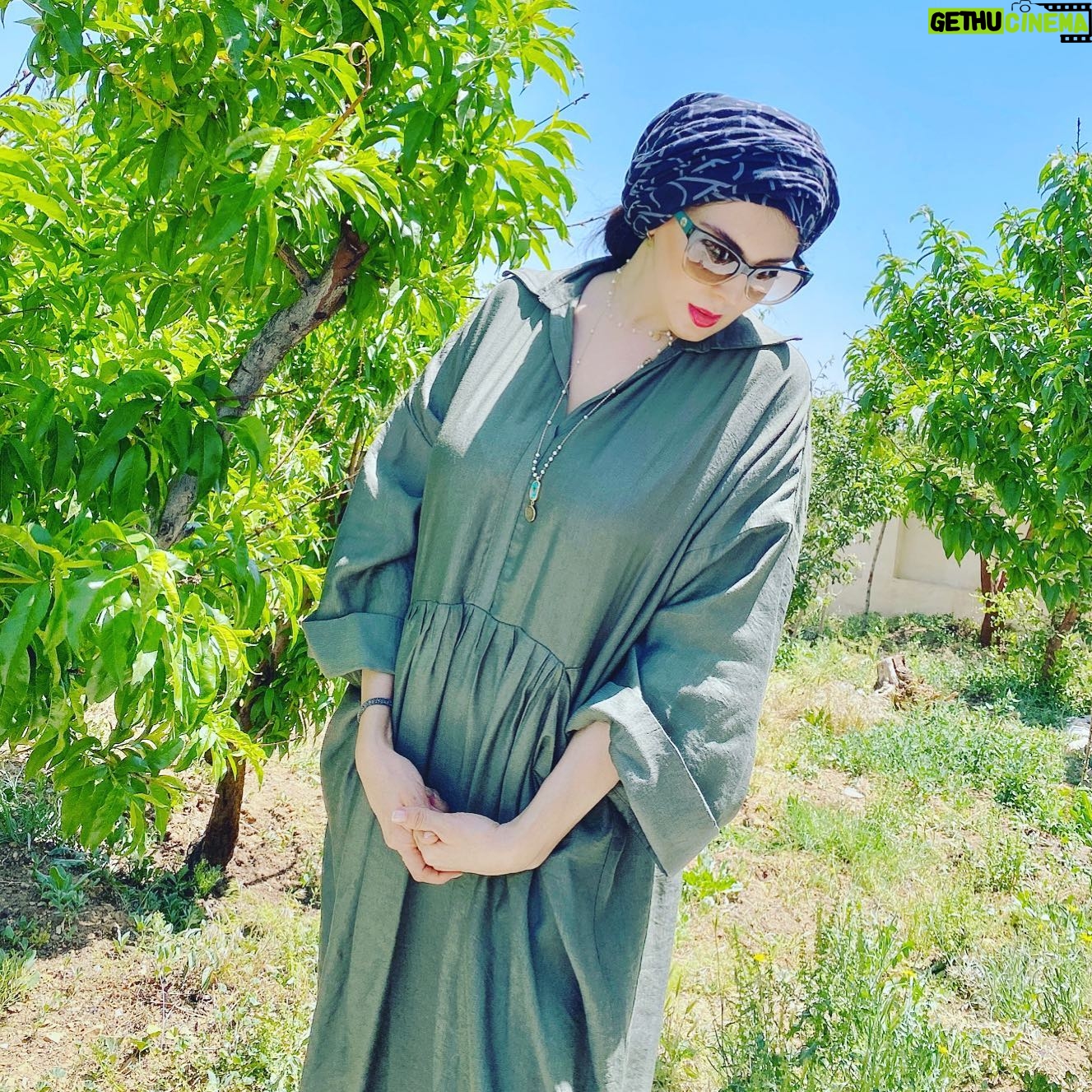 Leila Bolukat Instagram - حال دلت که خوب باشد همه دنیا به نظرت زیباست ☘️🍃🌿 #لیلا_بلوکات #زندگی_زیباست #حال_دلتون_خوش