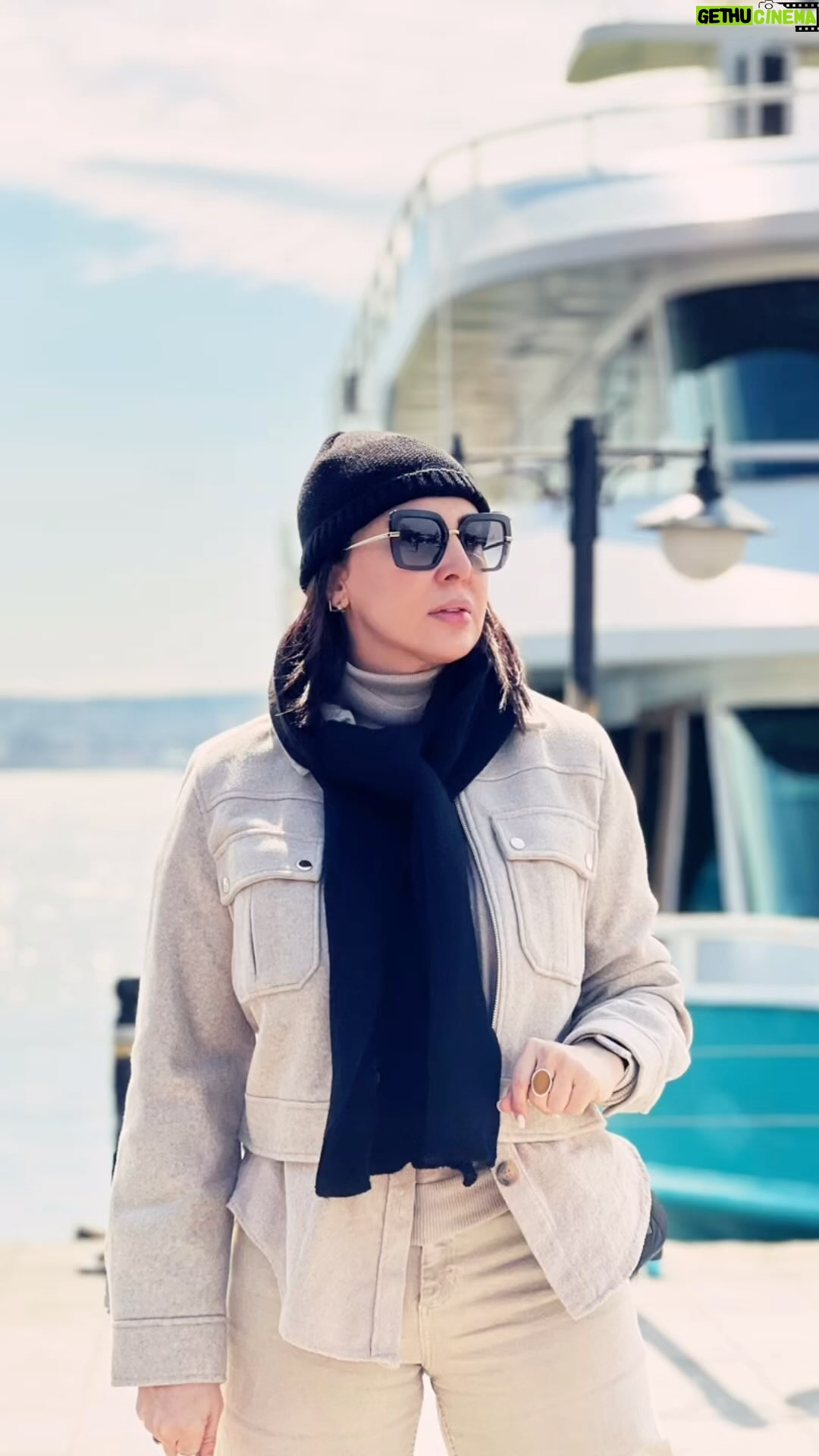Leila Bolukat Instagram - سفر کردن انسان ها را فروتن می کند زیرا در سفر است که شما پهناور بودن جهان و عظیم بودن همه آنچه در آن زندگی میکنید را کشف میکنید….تا جایی که می توانید سفر کنید به دور دست ترین جاهایی که می توانید بروید. تا زمانی که می توانید.یادتان باشد، زندگی برای زیستن در یک نقطه نیست! مسافرت به یک مکان خوش آب و هوا و عالی خوش نمیگذره، اگه همسفرهات آدم های خوبی نباشن … مسافرت در یک مسیر سخت میتونه لذت بخش باشه، اگه همسفرهای خوبی داشته باشی … زندگی یک سفر پر مخاطره ست، همسفرهای خوبی انتخاب کن و همسفر خوبی هم باش … از مهمان نوازیت ممنونم @shirinmoghaddam1 #لیلا_بلوکات#سفر_کردن_زندگی_کردن_است #تا_می_توانیم_زندگی_کنیم