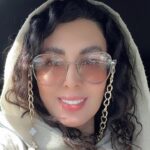 Leila Bolukat Instagram - یه جمله ی خیلی قشنگ تو یه کتاب خوندم که نوشته بود:«همه چیز برای کسی که می داند چگونه صبر کند، به موقع اتفاق می افتد!» خلاصه که ریلکس باش، ببین، بشنو، بگذر، خرده نگیر و یادت بمونه که گاهی صبر خودِ تلاشه! بهش ایمان داشته باشید رفقا 👌🏻 #لیلا_بلوکات #صبر_اوج_احترام_به_حکمت_خداست #استقامت_پایداری_صبر_امید