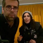Leila Bolukat Instagram - بمناسبت تولد استادمون 🙈 خیلی زیاد مبارکمون باشی استاد جان میلادت خجسته 🎂🎂🎂🎂🎂 پ.ن:ویدیو قدیمی برای اوایل اموزش صدا و بیان و آواز با استاد 🙈 خیلی همینجوری و تستی همراهی کردم ببخشید دیگه 🙈🙈 #لیلا_بلوکات #حمیدرضا_شعبانی #آواز_ایرانی @hamidreza.shabani.official