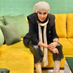 Leila Bolukat Instagram - . آذری ها فرزند سوم پاییزند🍁🍂🍁 حال و احوالشان پاییزیست ساعتی آفتابی.... ساعتی ابری..... گاهی طوفانی.... ولی همیشه سبز.......🌿🌱☘🌲🌳 #لیلا_بلوکات #فصل_پاییز #آذر_ماهی #مهربان .