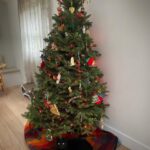 Lela Loren Instagram - Merry Christmas! ✨ Feliz Navidad ✨ Buon Natale✨ That’s all know- Help me add to the list ♥️ 🐾