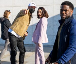 Lela Loren Instagram - Comment on what you think we’re all checkin’ out🔥 @manfromtoronto #meetdeborah