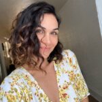 Lela Loren Instagram - Feeling cute. Here’s to all those late bloomers out there 🌼