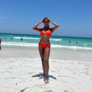 Lellê Instagram - dumpizin desse fim de semana maravilhoso…. aaai que delícia o verão, eu amo viajaar 🌊☀️