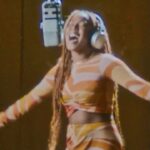 Lellê Instagram - Saiu o clipe da campanha do @governodobrasil, que tive a honra e a felicidade de participar ao lado de @sandradesa_oficial, @kleberlucas, @jorgevercillooficial e @mannogoes. Essa campanha veio pra resgatar a nossa união quanto nação e nos lembrar que juntos podemos fazer tudo melhor. Assistam o clipe e vamos juntos preparar um futuro brilhante pro nosso país! #PorUmBrasilUnido