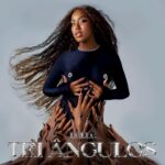 Lellê Instagram - É com muita alegria que anuncio a capa do meu novo EP, TRI ÂNGULOS. Hoje é um dia muito importante pra minha comunidade, onde celebramos nossa memória e nossa história. E nesse dia tão especial, trago minha arte, minha ancestralidade e toda força feminina que me formaram. TRI ÂNGULOS é um EP com 3 gêneros musicais homenageando 3 mulheres que existem em mim. Espero que gostem. 30/11 - 00h 🔺