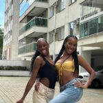 Lellê Instagram – Vocês já pegaram essa? Ainda não? Pois bem, não é difícil, tá? Quero ver minhas filhas soltando as mãozinhas 😌💃🏾

Coreografia: @lelle 
Dancer Participação: @roberttlsantos 

#Lellê #Dança #Spaghettii