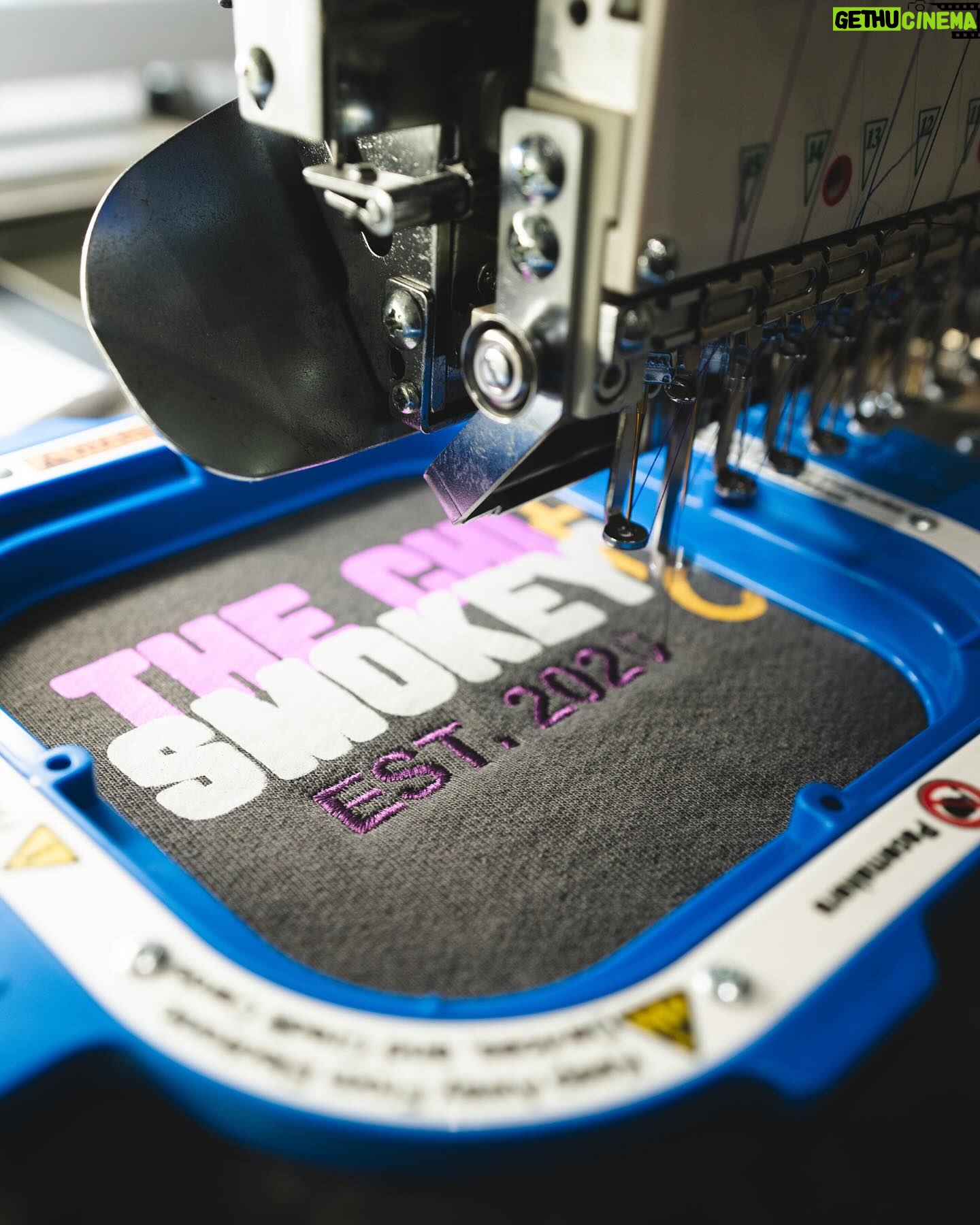 Lena Waithe Instagram - We got more just for y’all #ChiFam! 🗣️ COMMENT below using #TheChiGiveaway and TAG a friend for a chance to win your very own Smokey’s BBQ drip from our capsule collaboration with @sheilathedesigner! 🖤🔥 18 , U.S. only, additional rules at the 🔗 in bio. Stream new episodes of #TheChi FRIDAYS on the #ParamountPlus with SHOWTIME plan.