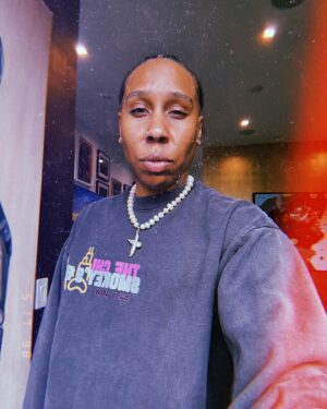 Lena Waithe Instagram - Finally 40. 
Watching @fortyyearoldversionfilm today. 

Bye thirties. You were quite the decade. Thanks for everything. 🥂