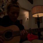 Lennon Stella Instagram - Me singing, and Ocean snoring a little tune for you ❤️