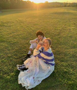 Lennon Stella Instagram - adam!!! the earth angel!!! 
there is actually nothing greater than singin songs with your friends. 
this was such a treat for me. 
hope you love it like we do ❤️
“Light year” out now and video out tomorrow!!! 🪁🦋🤠🌎