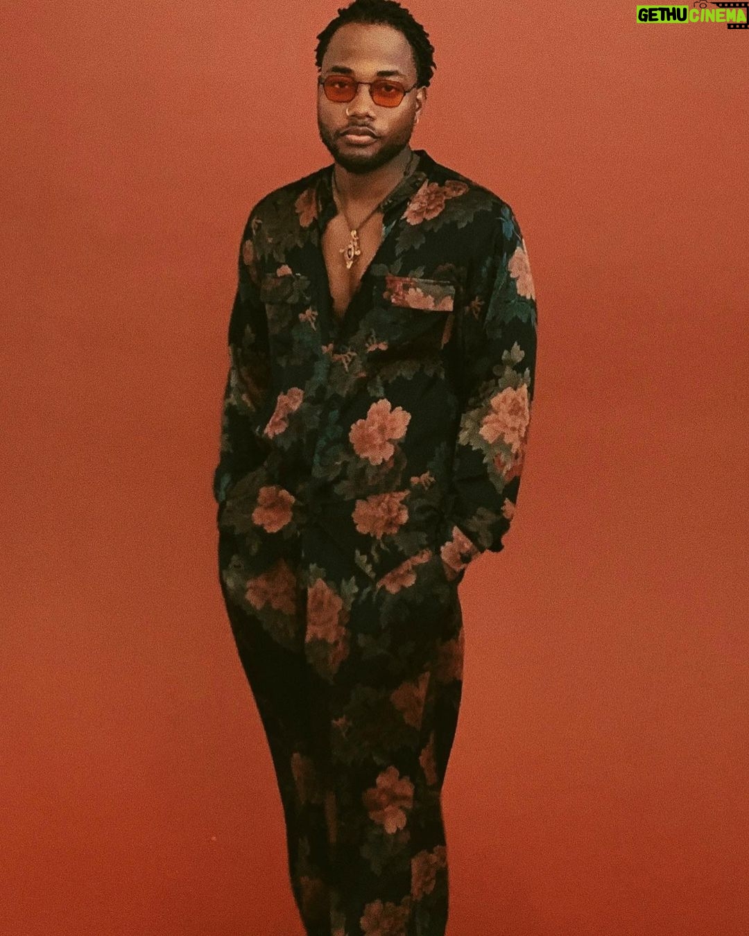 Leon G. Thomas III - 46.9K Likes - My birthday is coming up on the 1st and I’ve officially gotten my hair back... be very afraid. #Electricduskcomingsoon
