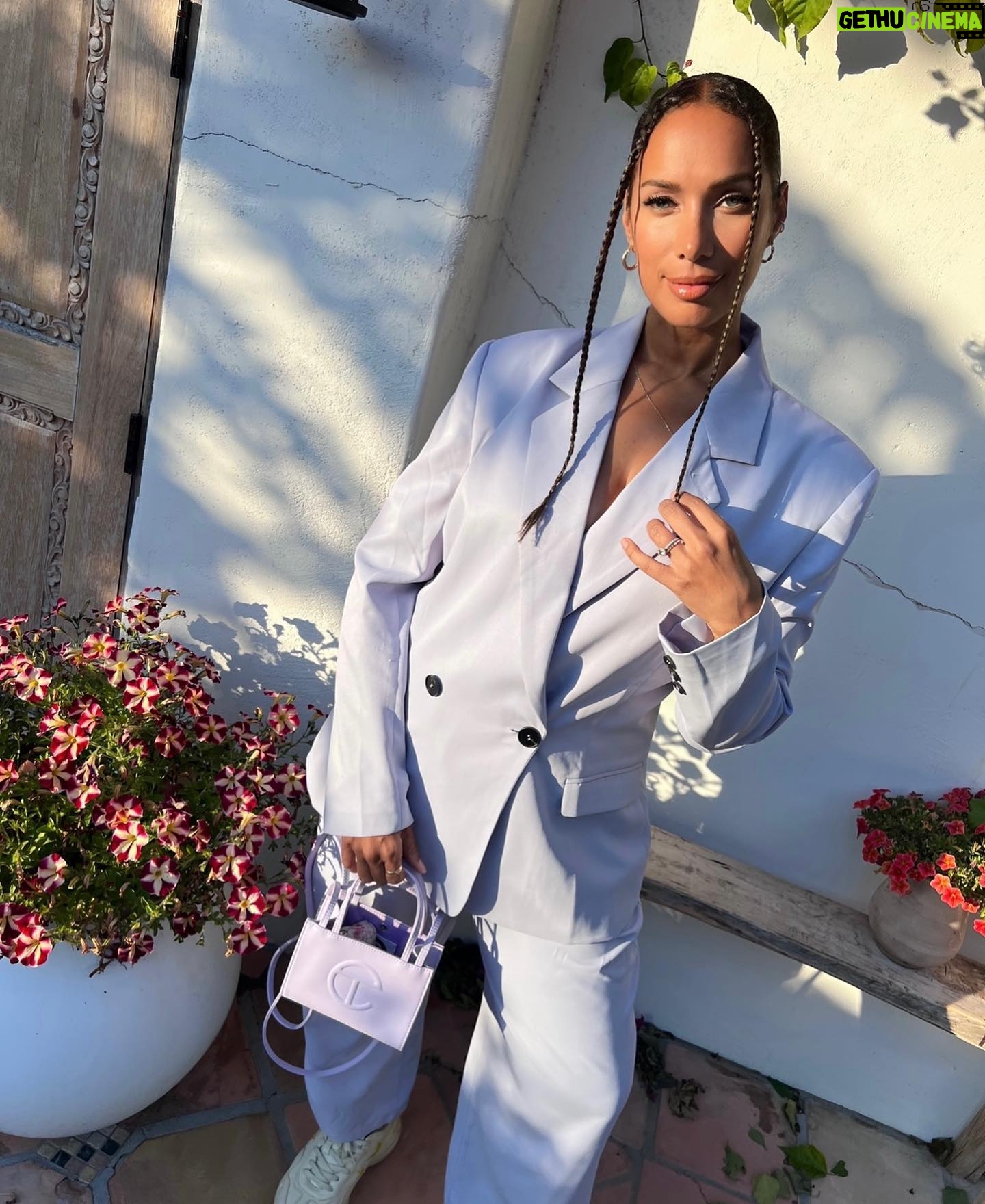 Leona Lewis Instagram - The feeling you get when your parents arrive to help with the baby 🙏🏽 it takes a village!