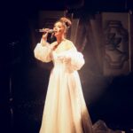Leona Lewis Instagram - Had a magical night with everyone in London 🤍 so grateful to you all for being there 🙏🏽🎄