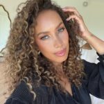 Leona Lewis Instagram – Big up my curly crew 👩🏽‍🦱 we finally have an emoji!