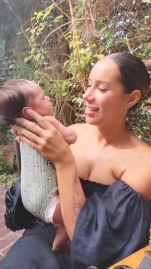 Leona Lewis Instagram - Almost a year of kissing you 🤍