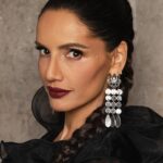 Leonor Varela Instagram - Jugar 🖤 Jugar 🖤 Jugar 🖤 Por que al fin y al cabo....de que vale todo esto si no lo disfrutamos? 🙌🏽 Que bien que lo he pasado en @gottalentchile mirando tanto talento 😃 y a Uds les ha gustado?? Cuál es su artista favorit@ por ahora? . . . Play 🖤 Play 🖤play 🖤 Because in the end, what's the point if we are not enjoying ourselves? 🙌🏽 I have had so much fun watching talented people on @gottalentchile 😃 . . . Fotos @fernando.fotografias Make up y dirección creativa @crstnqtrl Pelo @pablozamoranoruiz Extensiones @extensionesrapunzzel Vestuario @xsecall2 Asistente vestuario @camiasteteg @anto_invazor Sastrería @gladysgavilann Vestido/Botas @HM #HMChile Aros @lenna_cl