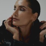 Leonor Varela Instagram - 🥀🖤 @revistamustique . . Foto @pez_vasquez Glam @mujer__gallina Styling @sofiordenes Booking @versusmanagement
