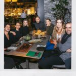 Leonor Varela Instagram - Si hay algo que es seguro, es que con amigos, la vida siempre es mejor! Pucha qué cuesta darnos el tiempo, pero hay que hacerlo... porque cada vez que nos vemos, simplemente no paramos de sonreir... y tanta falta que nos hace 😌🙌🏻🤍 gracias a mi familia @exeed_bornformore y a @burianaristorante por tan lindos momentos anoche (este último ahora tmb hace parte de rest de Club beneficios 😋) Chaqueta @jo.and.fire botas @urco_label . . . If there's one thing that's a guarantee, is that life is better with friends! Sometimes it's hard to make the time but when we do, we just can't stop smiling...and damn does it feel good 😌🙌🏽🤍 thank you to my @exeed_bornformore family and to @burianaristorante for such lovely moments last night.