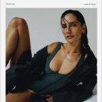Leonor Varela Instagram - Llegó @revistamustique a chile y tuve el honor de ser portada 😃 Les comparto un poco de lo que fue su lanzamiento viernes pasado 🥂🍾 cuanto extrañaba tener una revista linda en mis manos 🔖 Uds son más digital o también extrañaban el papel couche? . . Cover for the new @revistamustique and a little behind the scene of it's launch last Friday 🥂🍾 Foto @pez_vasquez Glam @mujer__gallina Styling @sofiordenes Booking @versusmanagement