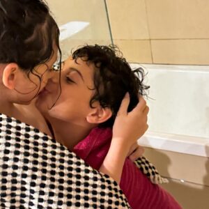 Leonor Varela Instagram - Ser testigo de tu crecimiento es mi más gran y profundo privilegio. Feliz 9 años a la princesa de mi corazón! Amo ser tu mamá!! 💗 
.
.
To be a witness of your growth is my deepest and most scared privilege. Happy 9th birthday to the princess of my heart! I love being your mom!! 💗

#shotoniphone11pro