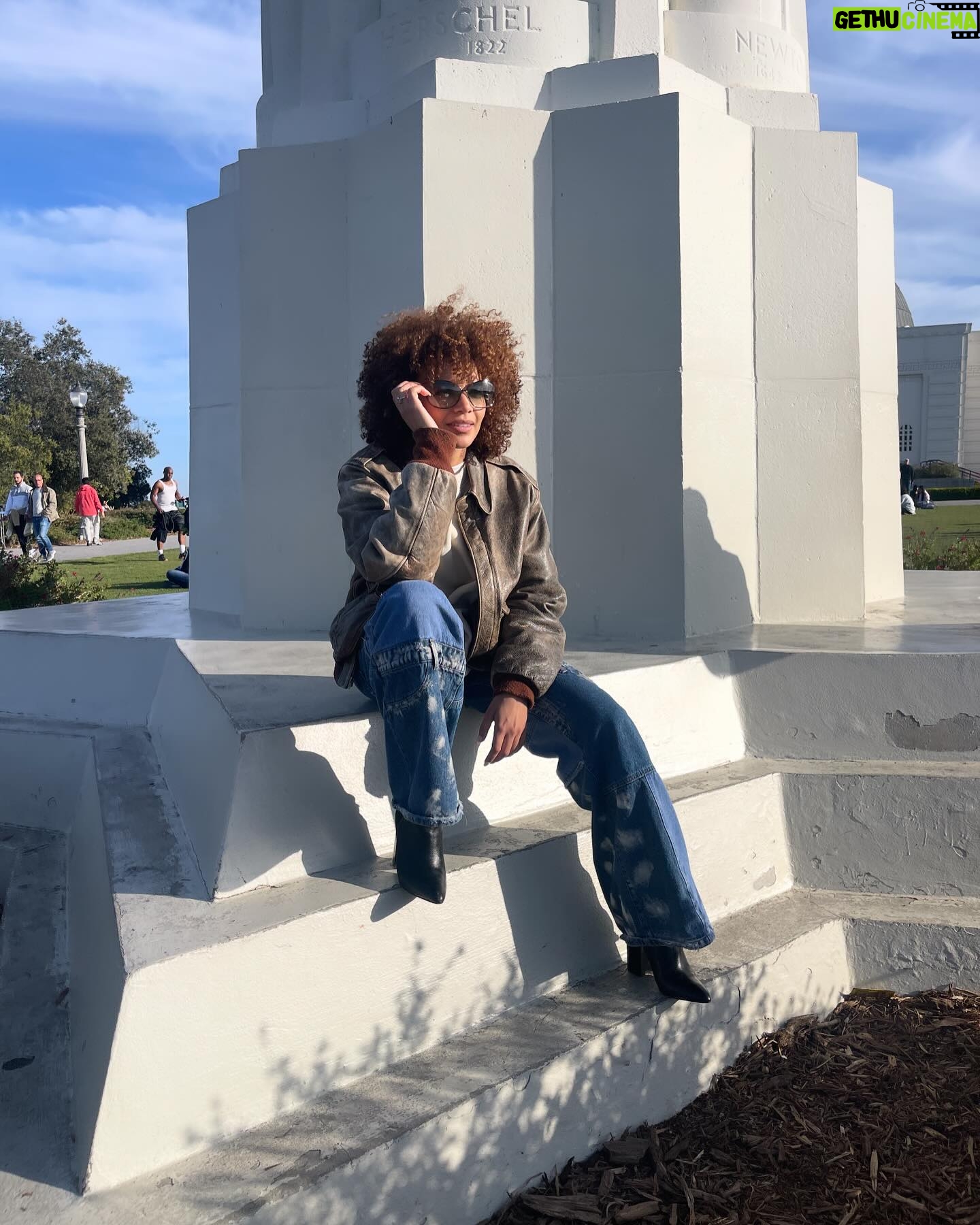Leslie Grace - 3 Likes - sunnies out, ready for this solar eclipse. :)
have y’all looked directly at the sun today? hahahaaa