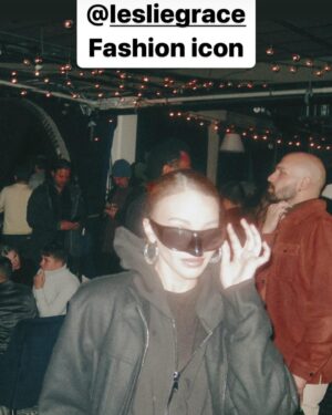 Leslie Grace Instagram - 🖤🏆🎞️ @sundanceorg @styledbyfern @inthesummersfilm