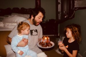 Leslie Mann Instagram - Happy birthday Judd! We love you❤️❤️❤️