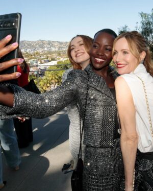 Leslie Mann Instagram - A beautiful day filled with inspiring women❤️ Thank you @chanelofficial @academymuseum