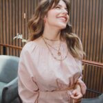 Lesslie Polinesia Instagram - Aún no puedo creerlo 🤍 somos portada de abril de @cosmopolitanmx no es nada fácil soñar y lograrlo tienes que trabajar mucho para ello. Sanar el alma y abrazar con amor cada proceso, siendo fiel a ti misma es parte de la evolución 🤍🌸