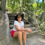 Leticia Siciliani Instagram - Un book bien turista en el sur para arrancar el 2024 ✨