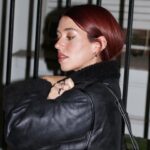 Leticia Siciliani Instagram – 📸
1. Bien casual esperando el 135.
2. Ay que distraída me agarraste eligiendo cartera. 💅
3. Leti Allá hay oferta de picada. Yo: allá? 👀
4. Mirando a la nada pensando en todo . 🤌🏼
5. Cuando me estoy yendo de la fiesta y ponen un tema de BANDANA. 🔥