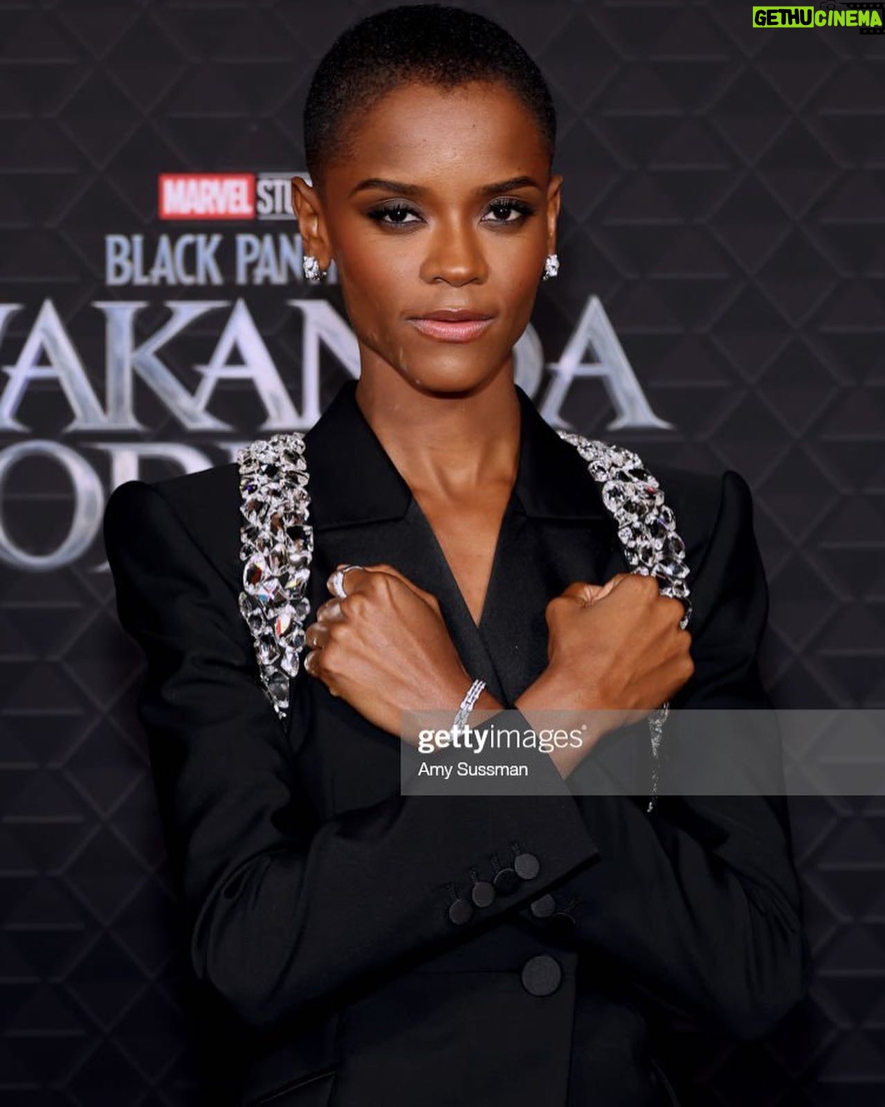 Letitia Wright Instagram - incredibly grateful to the team at @alexandermcqueen & @shionat for this custom design for the World Premiere of @blackpanther #wakandaforever 11.11 Jewellery by @cartier 📸 by @nishajohny & @jonathanjacobs_