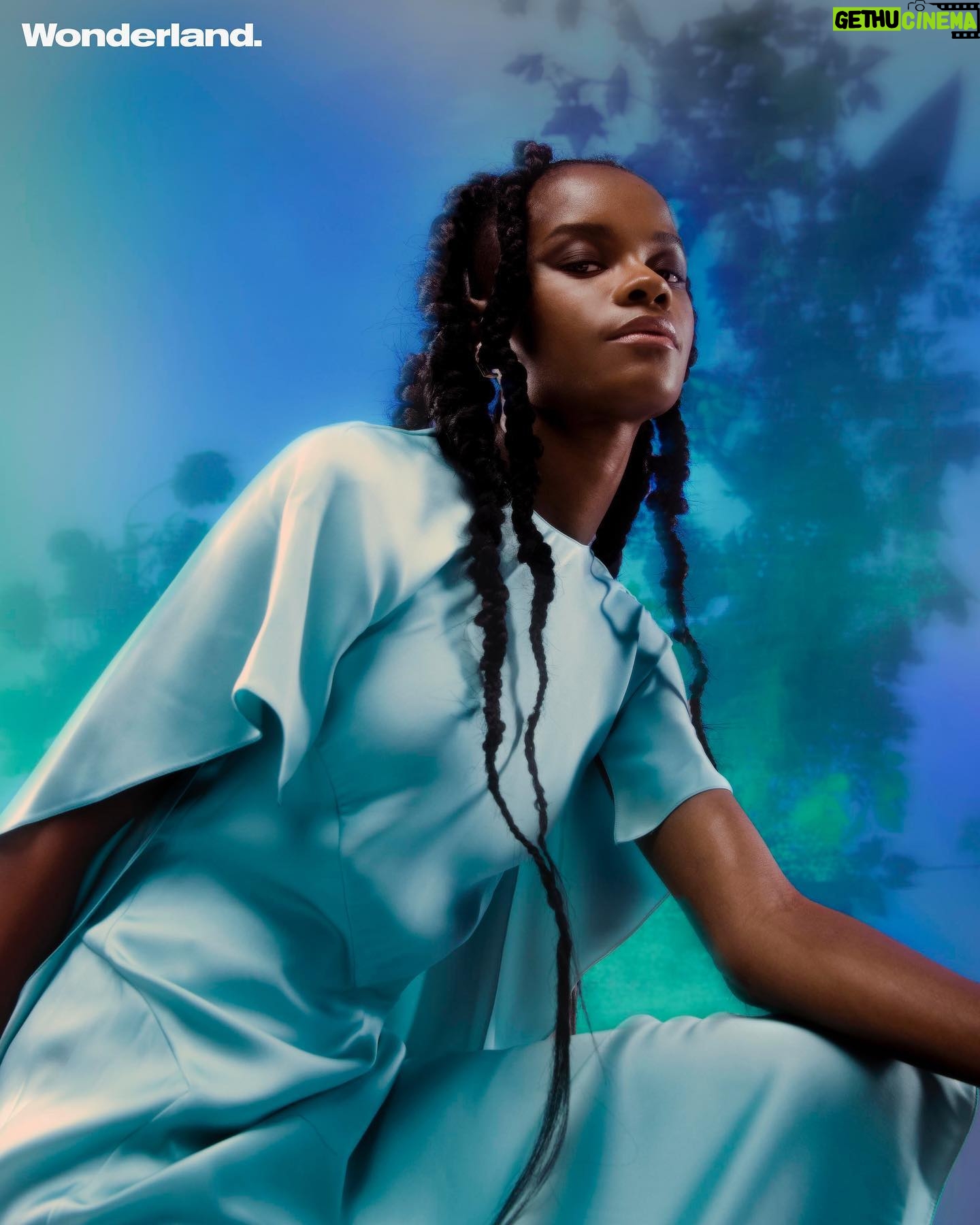Letitia Wright Instagram - @by_nwaka I’m in awe of your talent sis. Thank you! @scarlintheshire thank you for your beautiful & thoughtful words. I enjoyed our connection. “The only thing that matters is that I do the work, leave it, and allow it to touch the hearts of the people.” ♥️ 2022 you’ve been beautiful 🙏🏾♥️