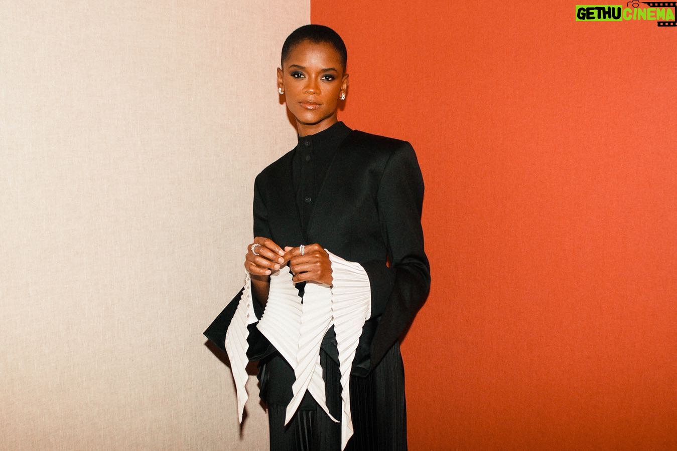 Letitia Wright Instagram - the flex….@shionat made me do it 👀