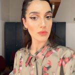 Levante Instagram – A N C O N A F U T U R A

Questo tour è meraviglioso perché saliamo sul palco felici, suoniamo sul palco felici, torniamo a casa felici.

Grazie infinite dell’abbraccio di ieri, torneremo ANCONA❤️
Nella città dei due soli non potevo che sentirmi a casa.

Sempre accanto
L.

📸 @is.iside