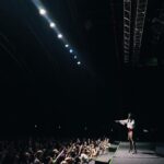 Levante Instagram – P A D O V A F U T U R A 

Ogni volta penso che non si possa fare di meglio, ogni volta immagino che abbiamo ricevuto il massimo. 
Padova ma che voce hai? 
Grazie di questo fuoco che ci hai regalato, è stato meraviglioso fare l’amore con voi!

Grazie di cuore a @lamante.giorgia che è salita sul palco a cantare  DURI COME ME. Ti auguro, Giorgia, di conservare gelosamente quei sorrisi, la tua voce meravigliosa, la musica che ti porti dentro e l’umiltà che ti abbraccia. Quelle come te sono le ragazze di cui abbiamo bisogno❤️

Grazie infinite.
Ps. Come in tutti i palinsesti del cazzo, il programma più bello è a fine carosello. Scorrere per credere. 

📹📸 @is.iside