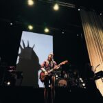 Levante Instagram - N A P O L I F U T U R A Napoli, che sei meravigliosa te l’ho detto in faccia, ‘chè non ho paura di amare io, e tu nemmeno. Abbiamo cantato insieme dal primo momento e la mia gratitudine per te cresce concerto dopo concerto. Grazie amica mia. L. 📸📹 @is.iside