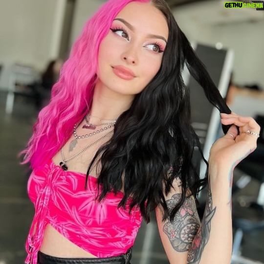 Lexi Brumback Instagram - Love. Acceptance. Support. πππ @cliquesalon & @lexisbrumback encourage you to help spread love. Happy Prideπβ€οΈπ #happypride #pridehouston #lgbtqowned #lgbtqsupport #pridemonth