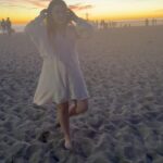 Lexi Rabe Instagram - I’m in the breeze bye LA 😢