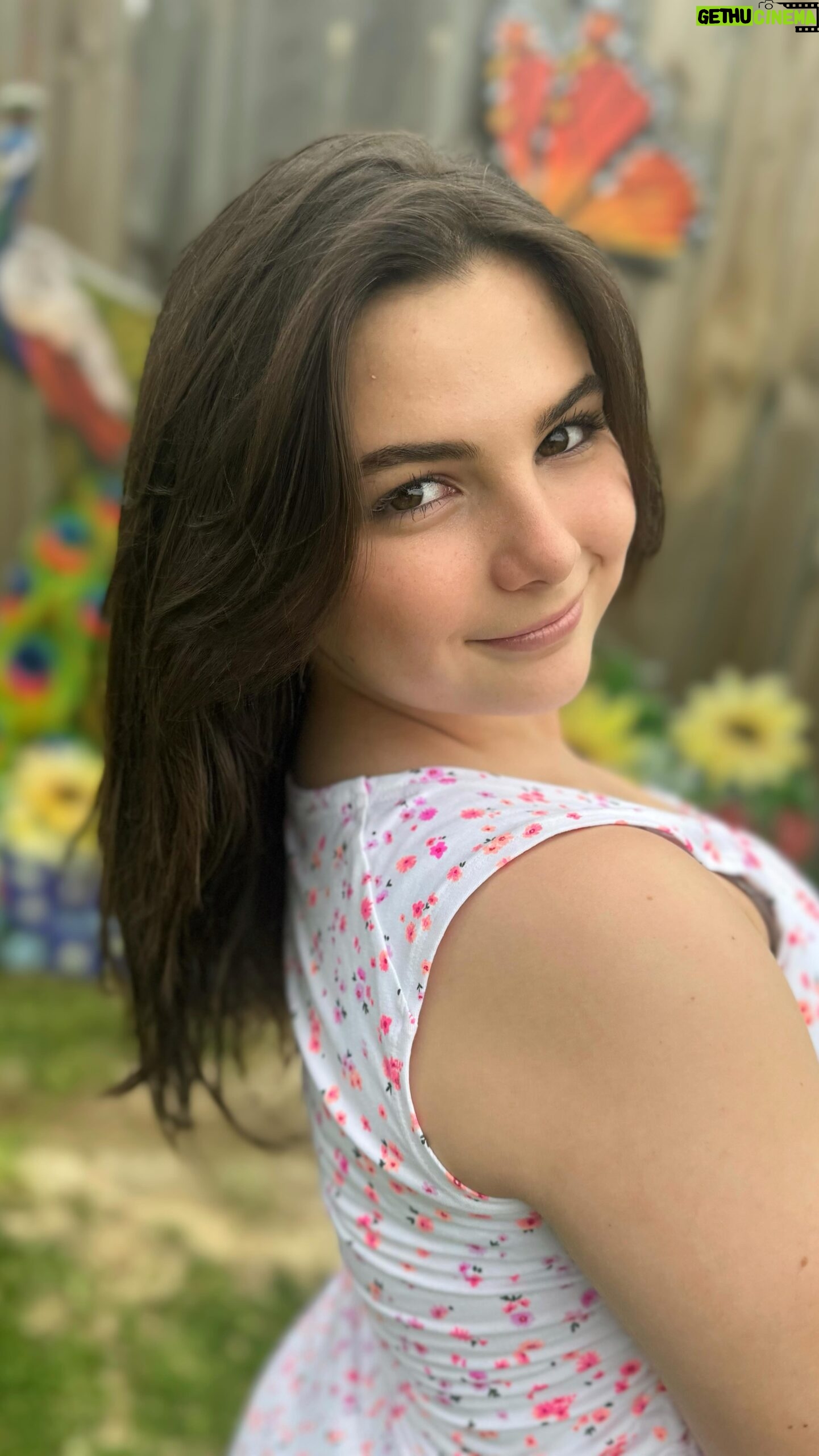 Lexi Rabe Instagram - Just an ordinary girl, Lovin Spring! #springlove #tweenstyle #springstyle @justice #heartofjustice