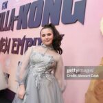 Lexi Rabe Instagram - @lexi_rabe in @prompartyshop 👗 at the @godzillaxkong: The New Empire movie premiere 🦍🦖 we’ll never get over this look 🤩 #promparty #prompartier . . . #redcarpet #redcarpetfashion #redcarpetstyle #redcarpetdress #prom2024 #prom #dress #dressup #promdress #dresses #promdress #instadress #celebritystyle #teenactor #teenactors #kidactor #kidactors #godzilla #godzillaxkong #godzillamovie #godzillavskong #godzillaxkongthenewempire #moviepremiere #bluedress #hollywood #lexirabe #childactor #childactors