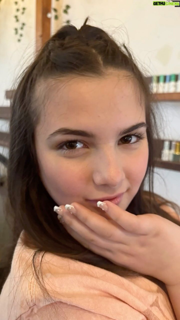 Lexi Rabe Instagram - Had an amazing day today. Got my nails done at @_beautybyx_ by @chalant_nails if you are in Salt Lake City, you gotta come see him! Definitely feeling like a pretty girl.