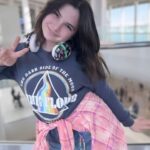 Lexi Rabe Instagram - So excited to see everybody tomorrow!@crossroadsfandomfest #TravelDay Thanks @Justice for the jeans and the flannel love them so much! 💕 #avengers #marvel #godzilla #autograph