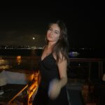 Leya Kırşan Instagram - Çok güzel bir geceden ✨🖤