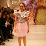 Leya Kırşan Instagram - Daha önce modelliğini severek yaptığım sevgili @meliskaptanoglukids defilesinden çok mutlu anlar 💞 Teşekkürler @meliskaptanoglu @layla_sirin_ajans