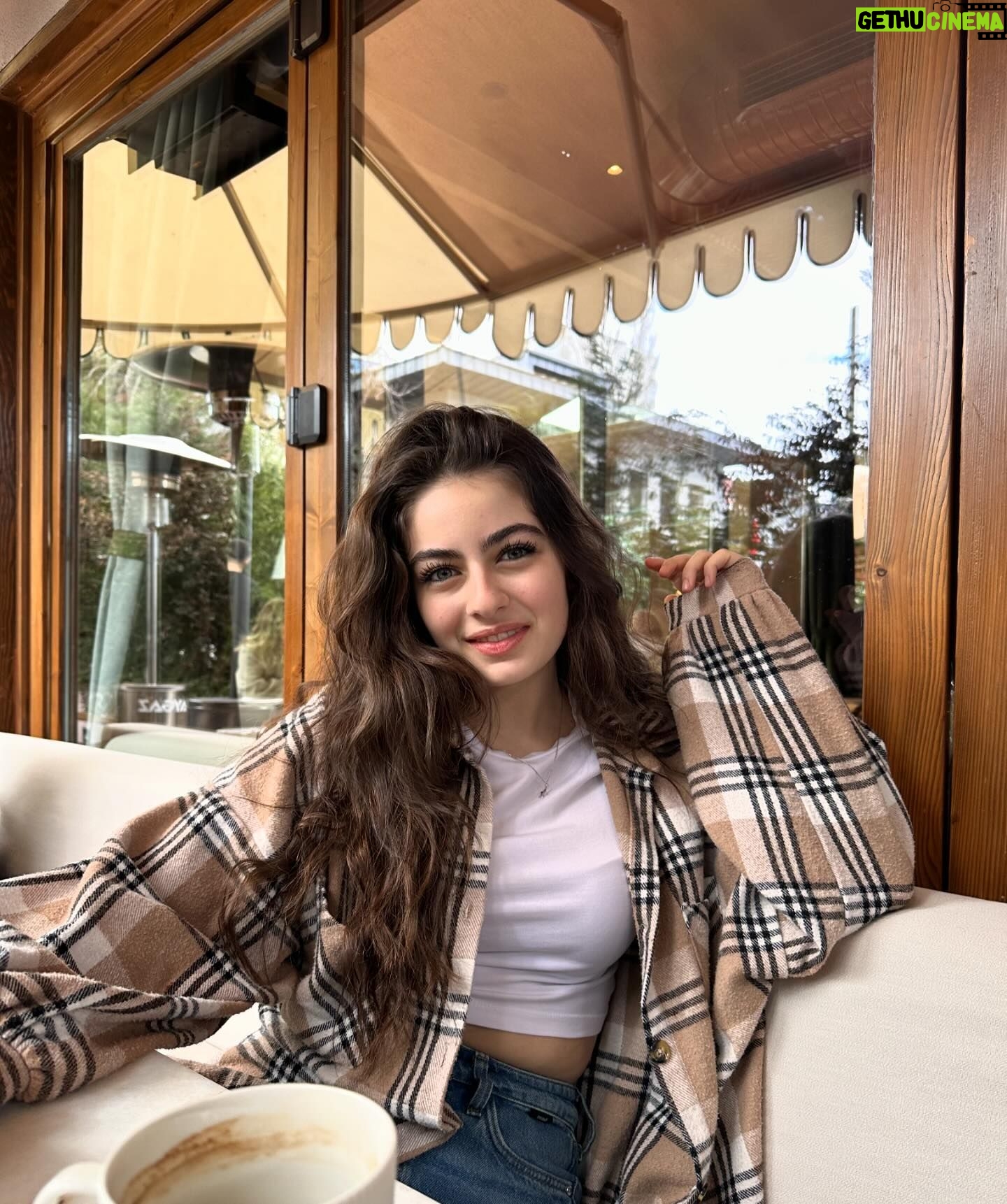 Leya Kırşan - 249.3K Likes -